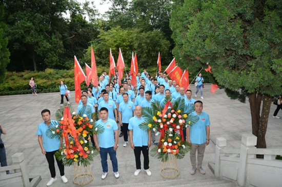 愛我紅色沃土  激發(fā)奮進(jìn)豪情---河南省溫州商會慶祝建黨100周年紅色主題教育走進(jìn)大別山(一)(圖6)